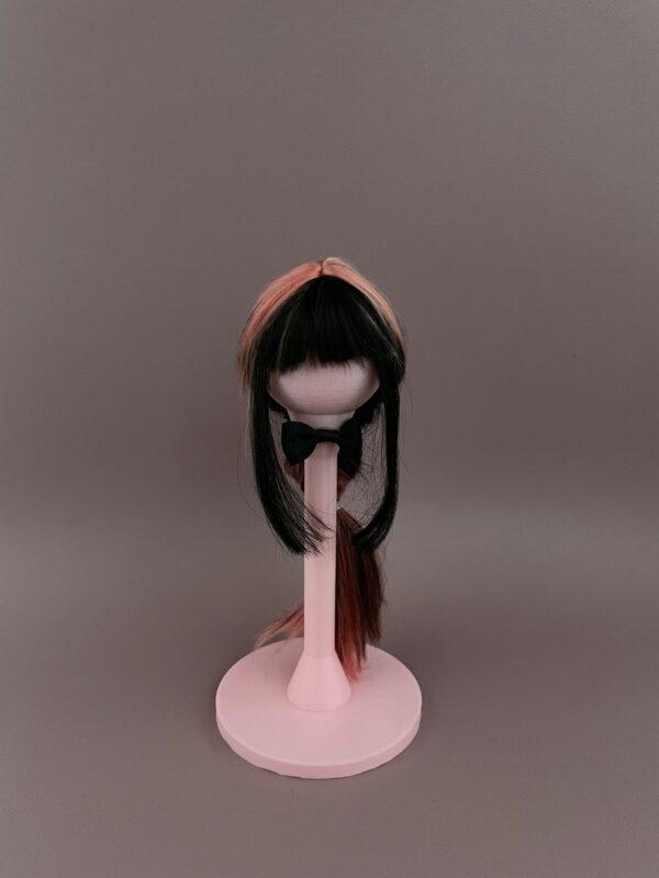 "Black Salmon" - salmon-pink black Alpaca Wig